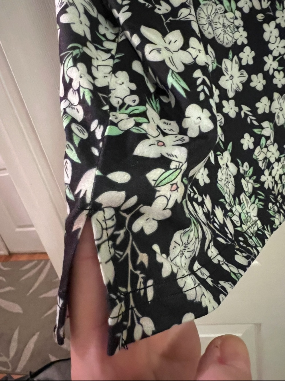 Never worn! Women's Black Floral Short Sleeve Top - Size XL - Picture 4 of 10